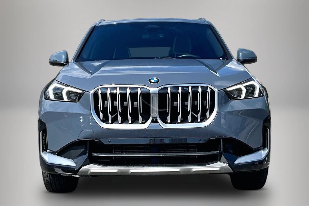 Certified 2026 BMW X1 xDrive28i w/ Technology Package AWD/4WD image 3
