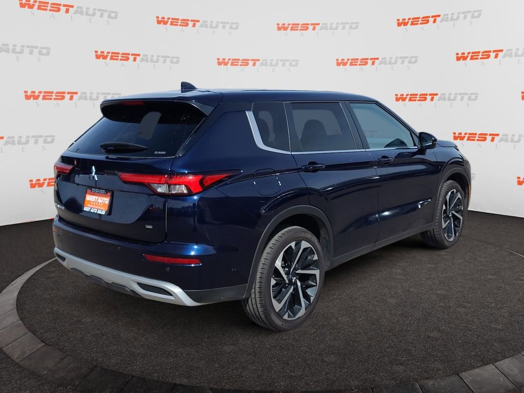 Used 2024 Mitsubishi Outlander SE Black Edition AWD/4WD image 5