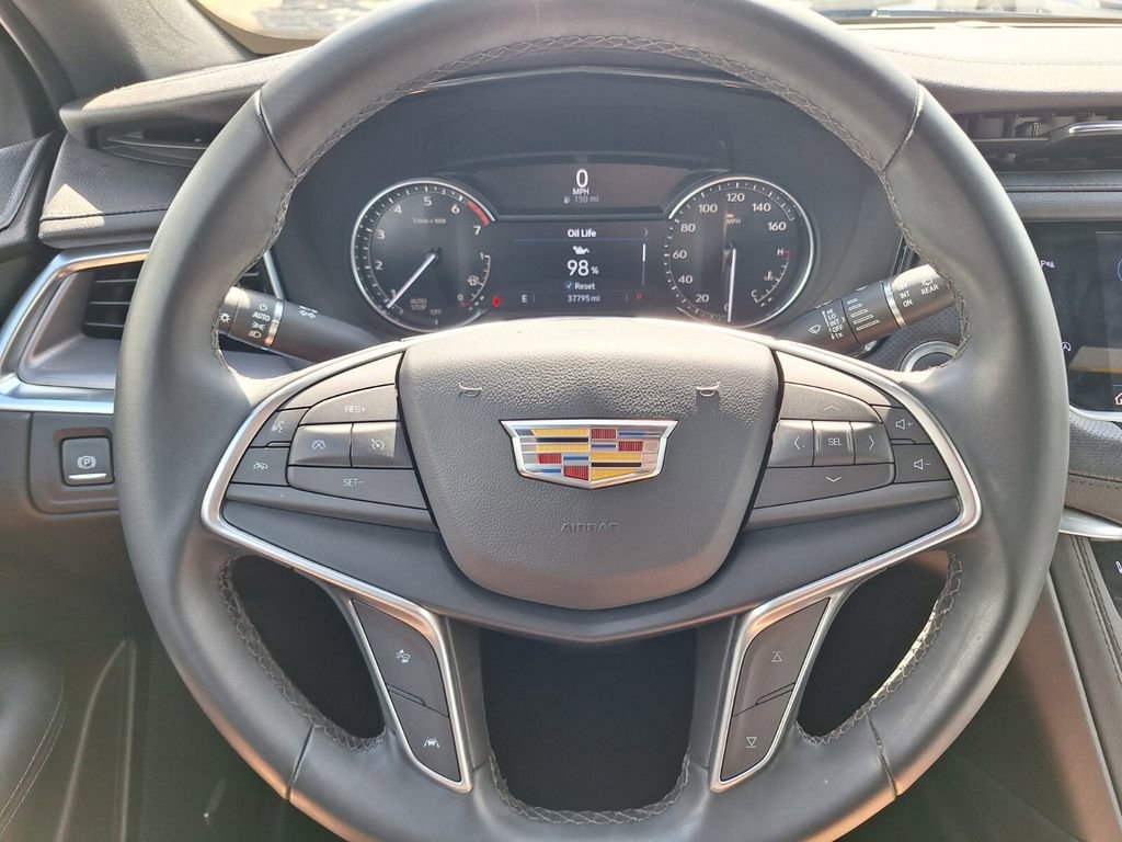 Certified 2024 Cadillac XT5 Luxury FWD image 17