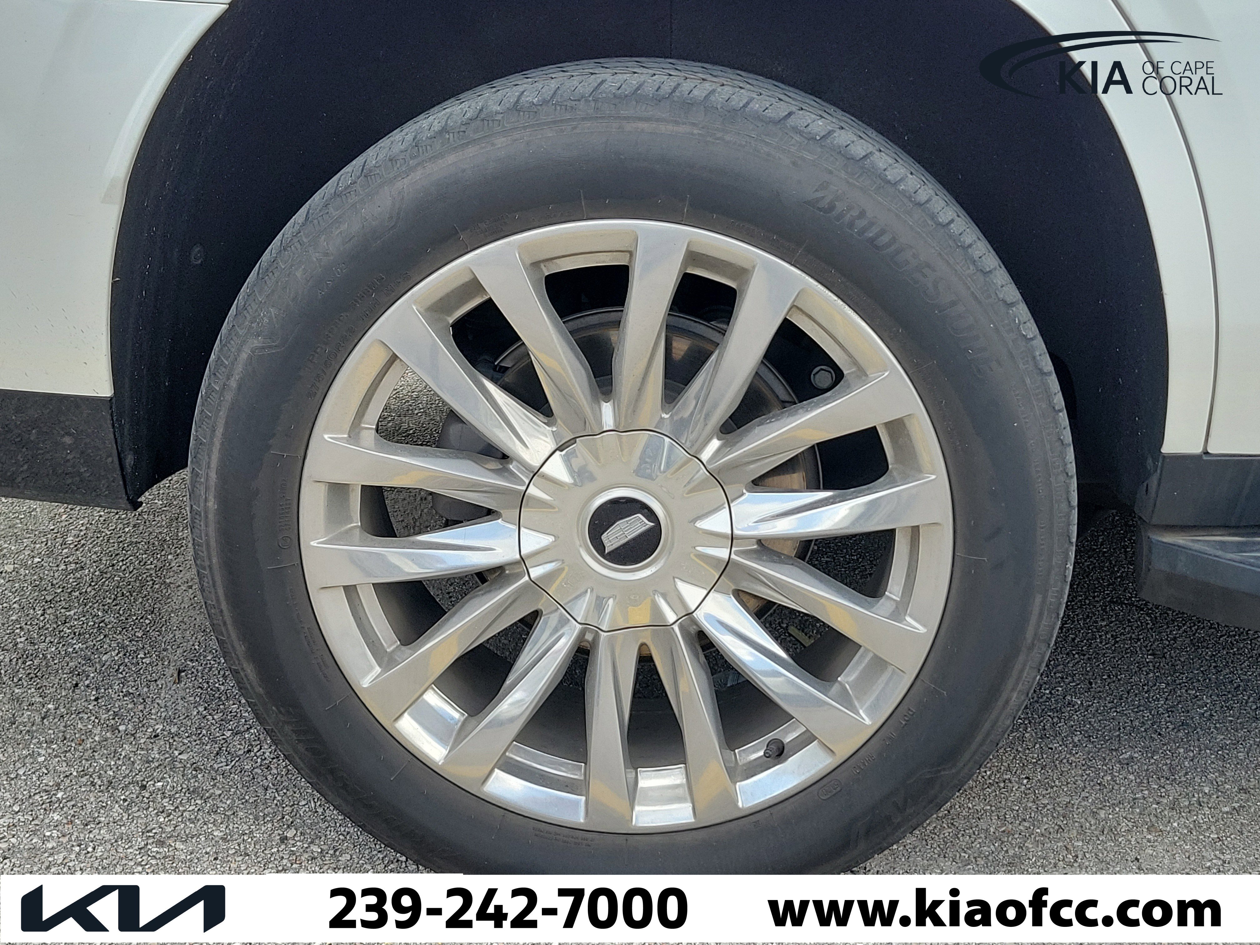 Used 2021 Cadillac Escalade Premium Luxury image 6