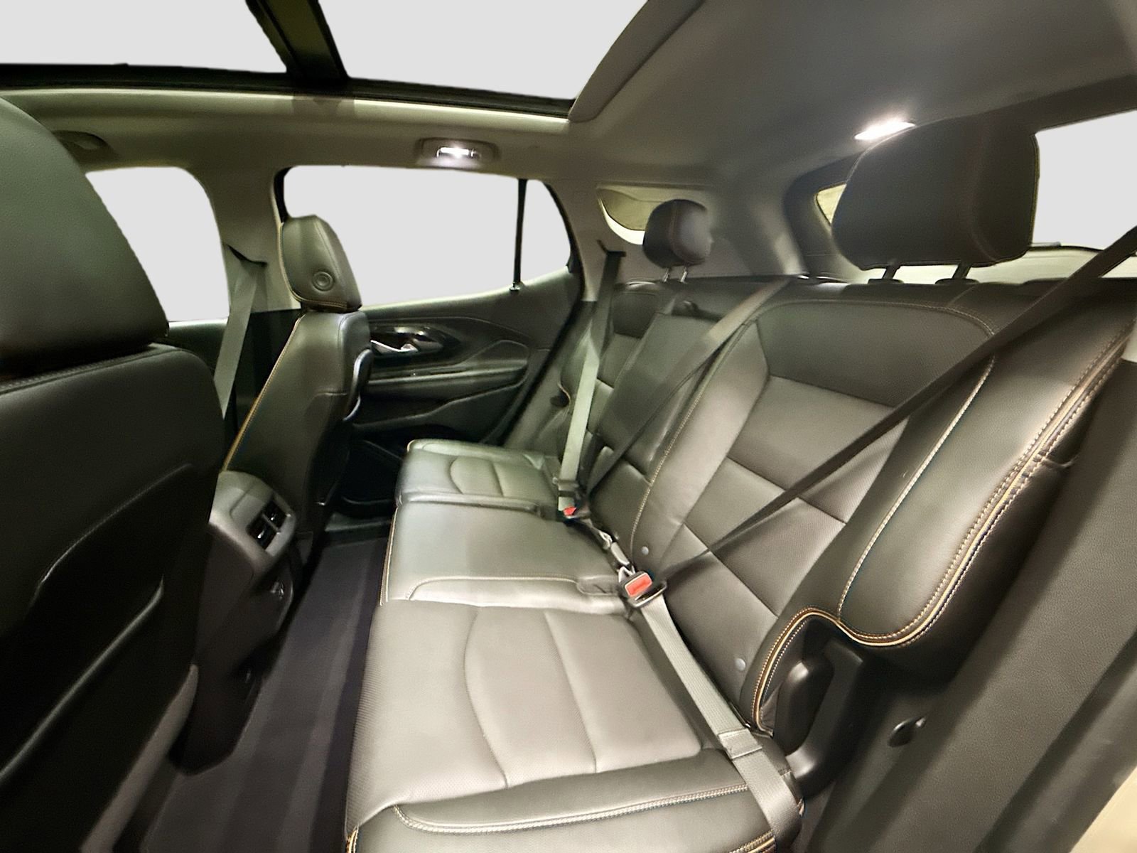 Used 2022 GMC Terrain AT4 w/ Infotainment Package II image 29