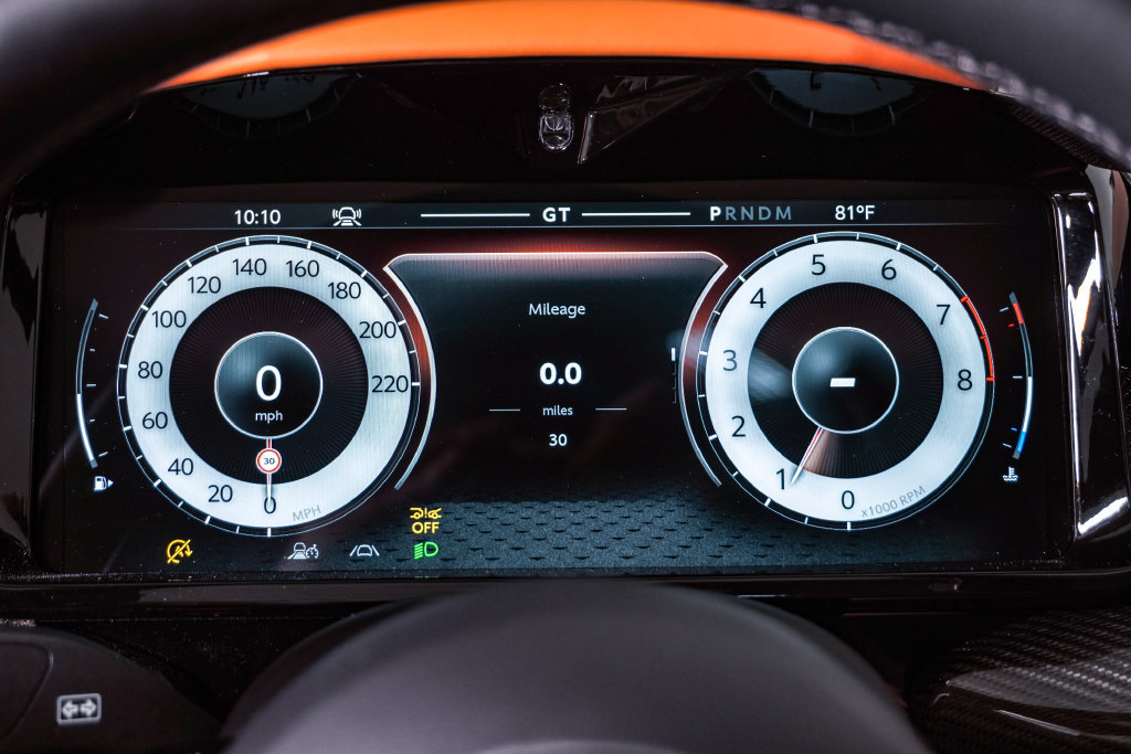 New 2026 Aston Martin Vanquish Convertible RWD image 29