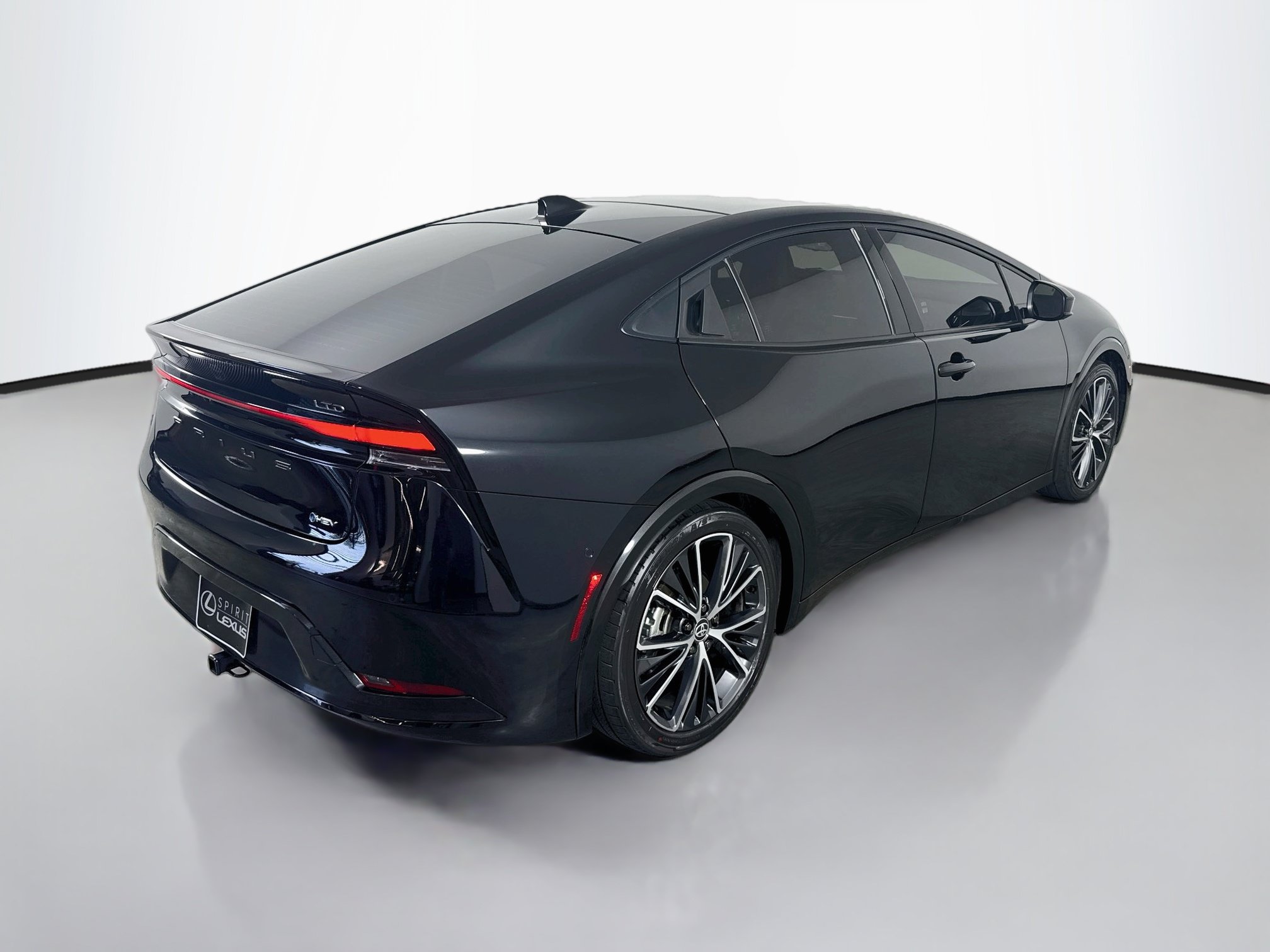Used 2024 Toyota Prius Limited w/ Limited Premium Package FWD image 7