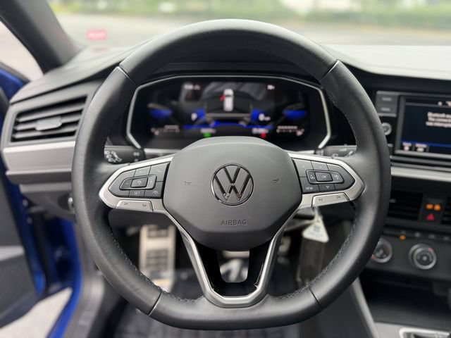 Used 2023 Volkswagen Jetta Sport FWD image 15