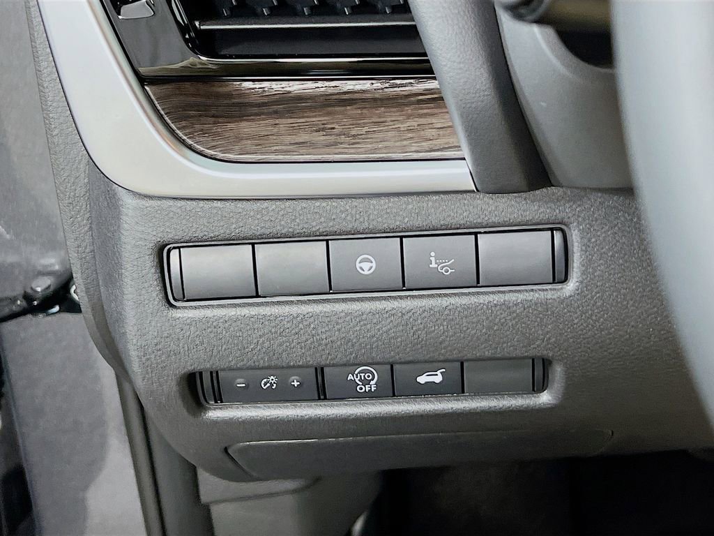 New 2026 Nissan Rogue Platinum w/ Platinum Premium Package image 9