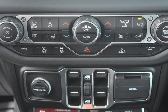 Used 2025 Jeep Gladiator Rubicon w/ Convenience Group image 26