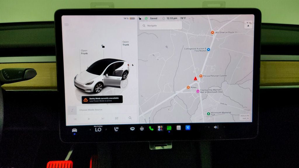 Used 2023 Tesla Model Y Long Range AWD/4WD image 23
