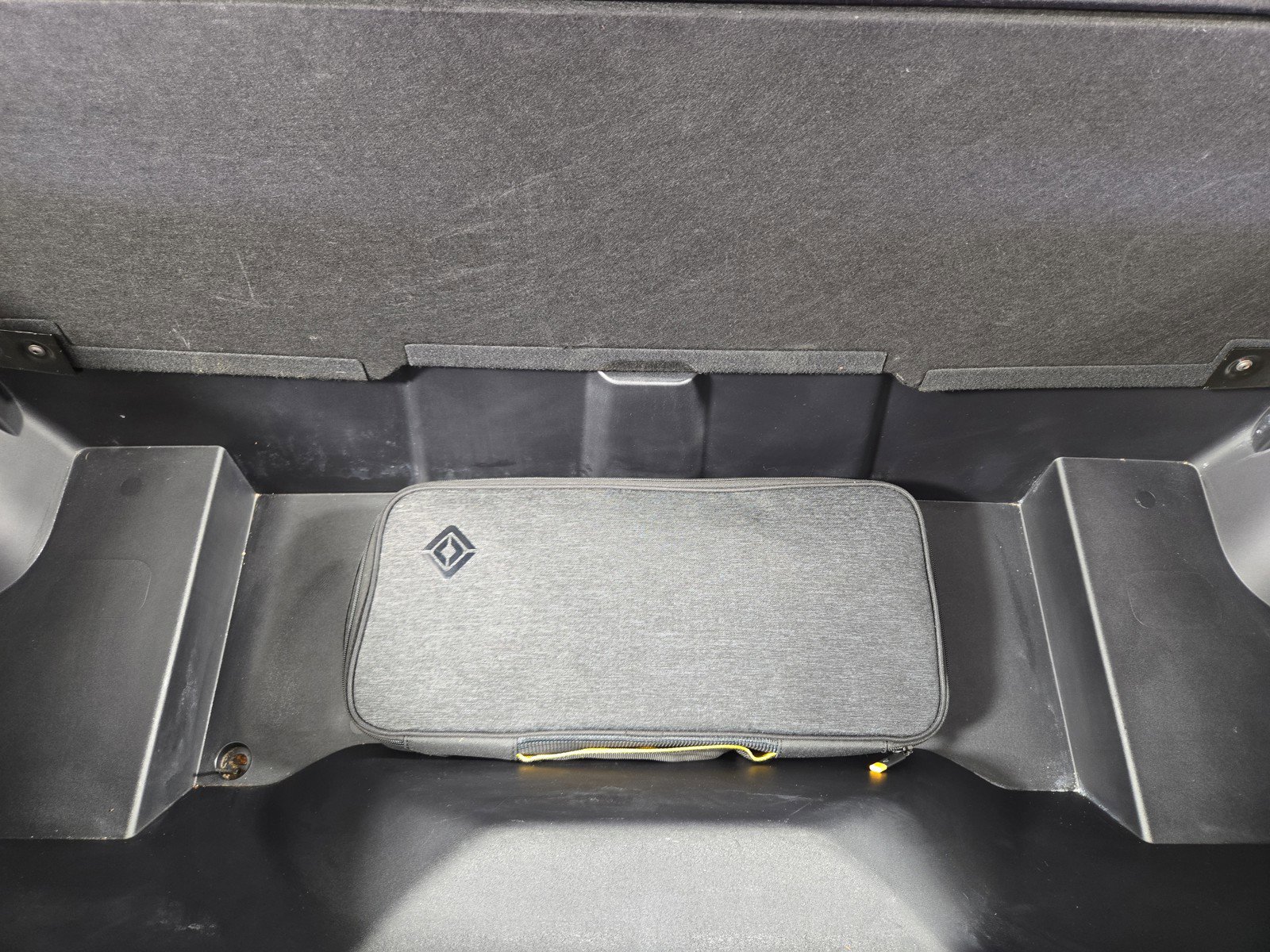 Used 2022 Rivian R1T Launch Edition image 14