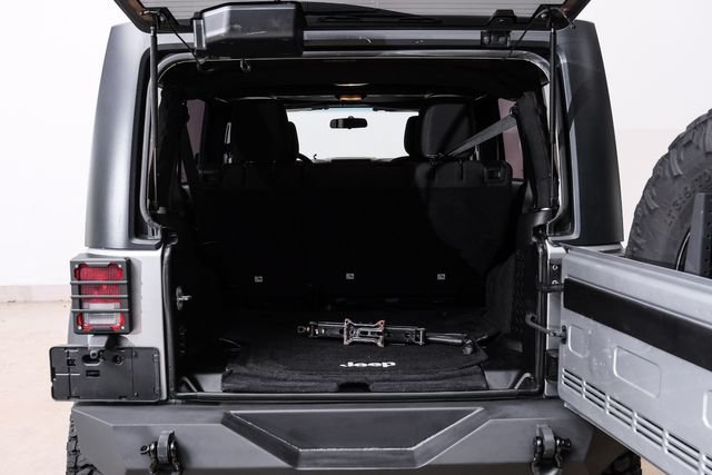 Used 2015 Jeep Wrangler Unlimited Sport AWD/4WD image 36