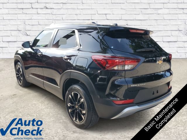 Used 2023 Chevrolet TrailBlazer LT w/ Convenience Package FWD image 2