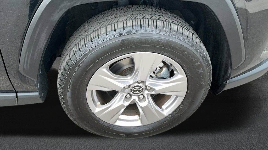 Used 2023 Toyota RAV4 XLE image 7