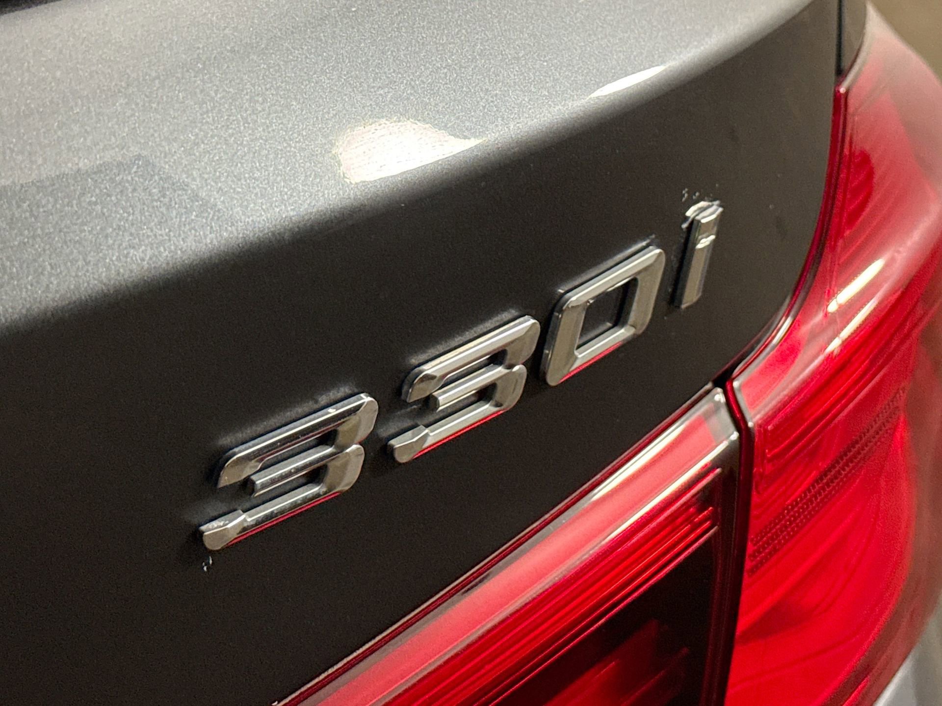 Used 2018 BMW 330i Gran Turismo xDrive w/ Premium Package image 3