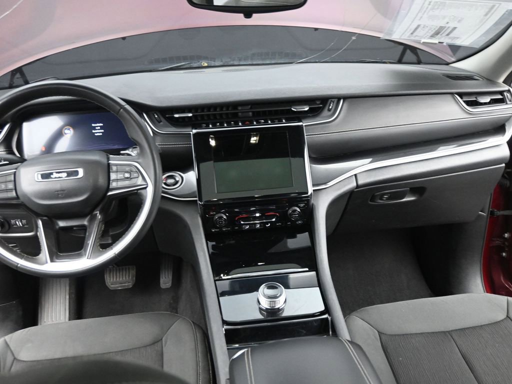 Used 2023 Jeep Grand Cherokee L Laredo image 26