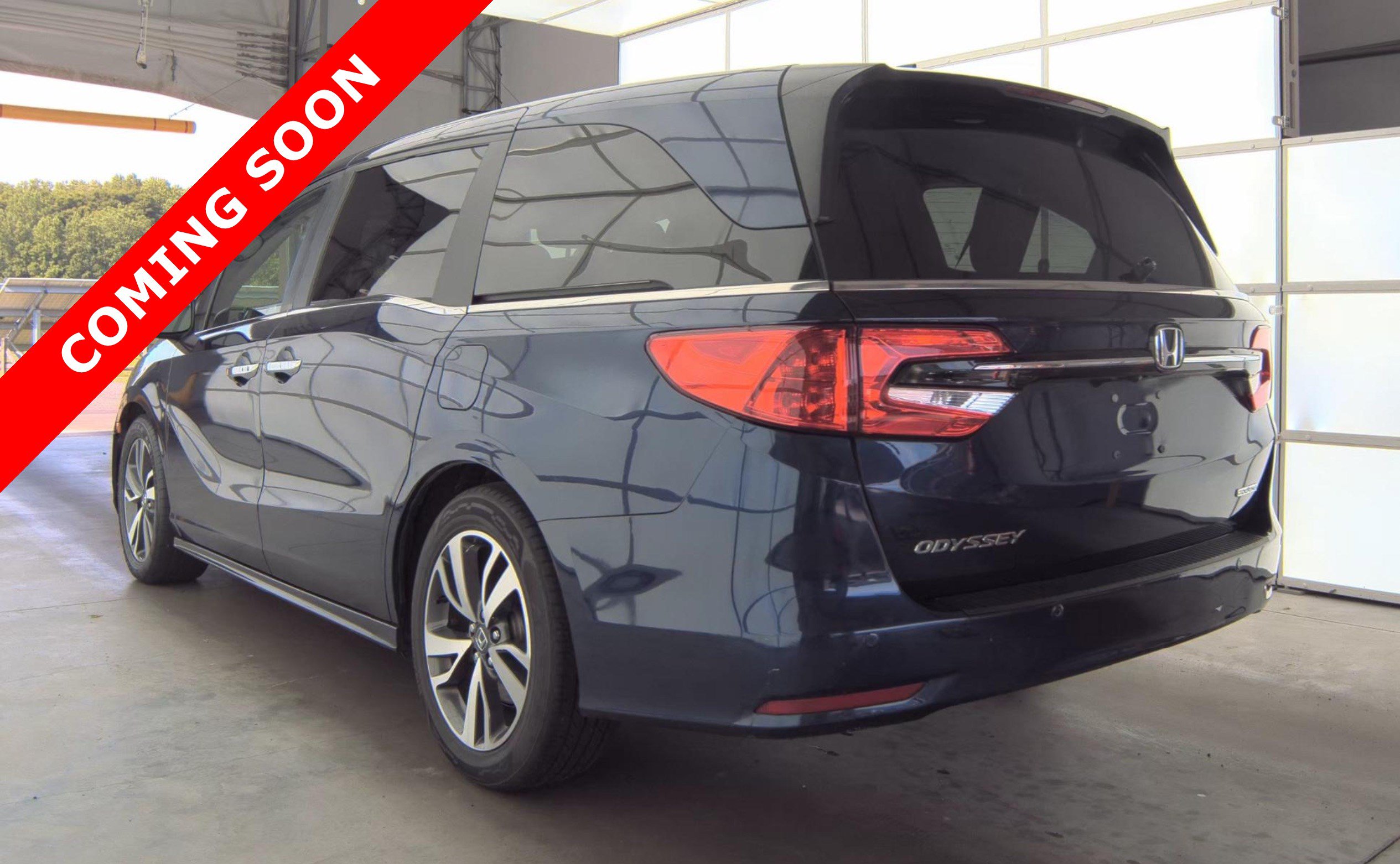 Used 2023 Honda Odyssey Touring image 4