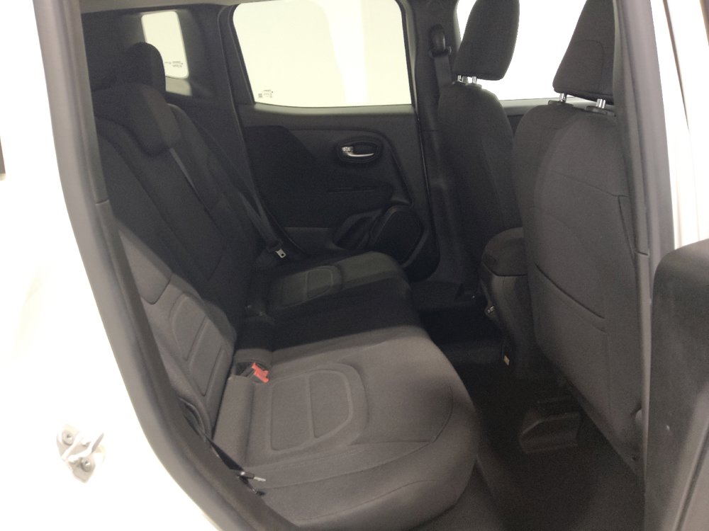 Used 2021 Jeep Renegade Latitude w/ Convenience Group image 19