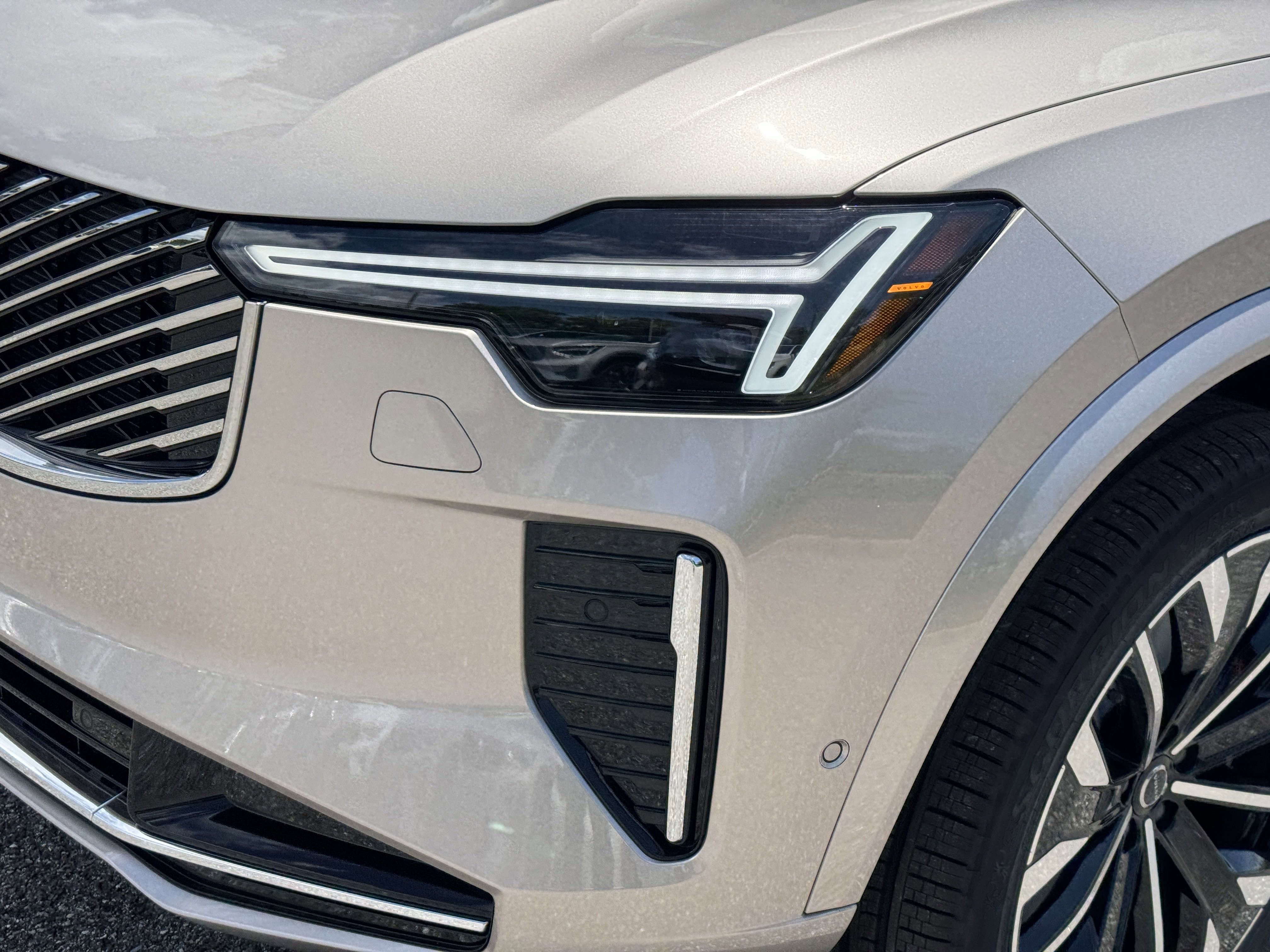 New 2026 Volvo XC90 B5 Ultra image 8