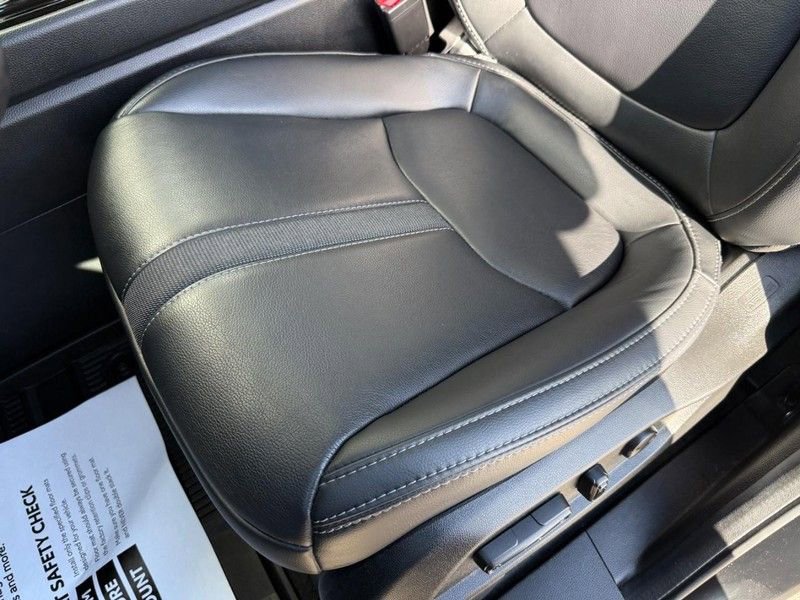 Used 2025 Honda Pilot Touring image 18