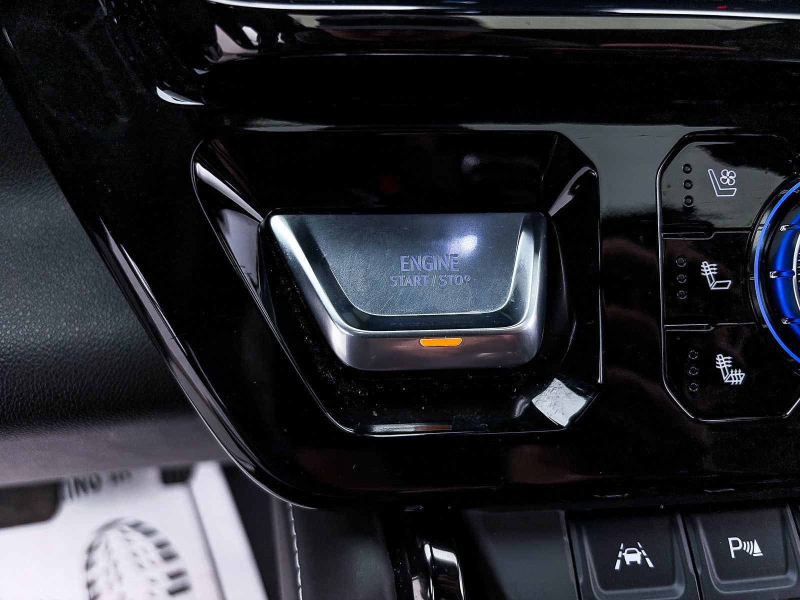 Used 2025 GMC Sierra 1500 AT4X AWD/4WD image 47