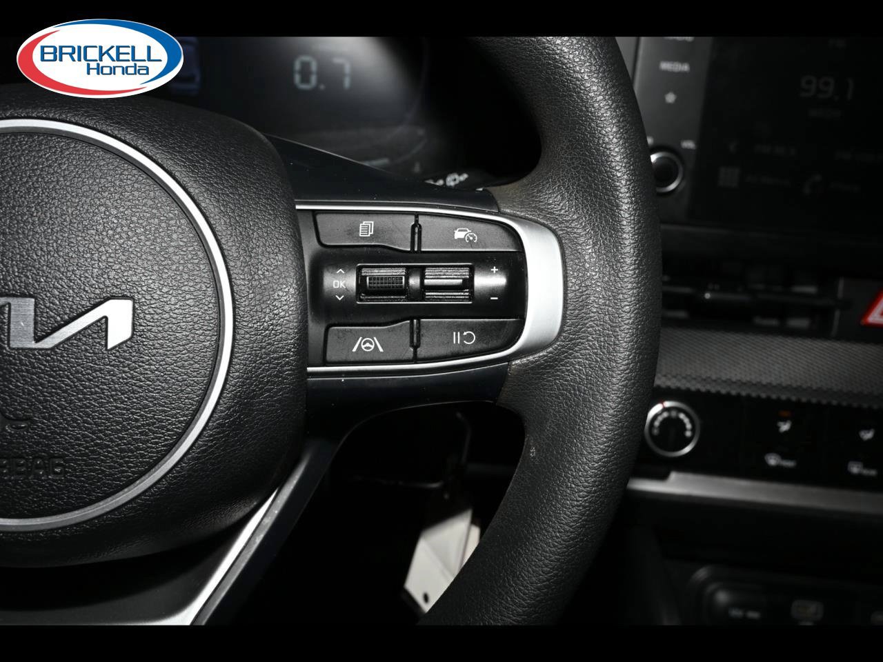 Used 2023 Kia Sportage LX FWD image 30
