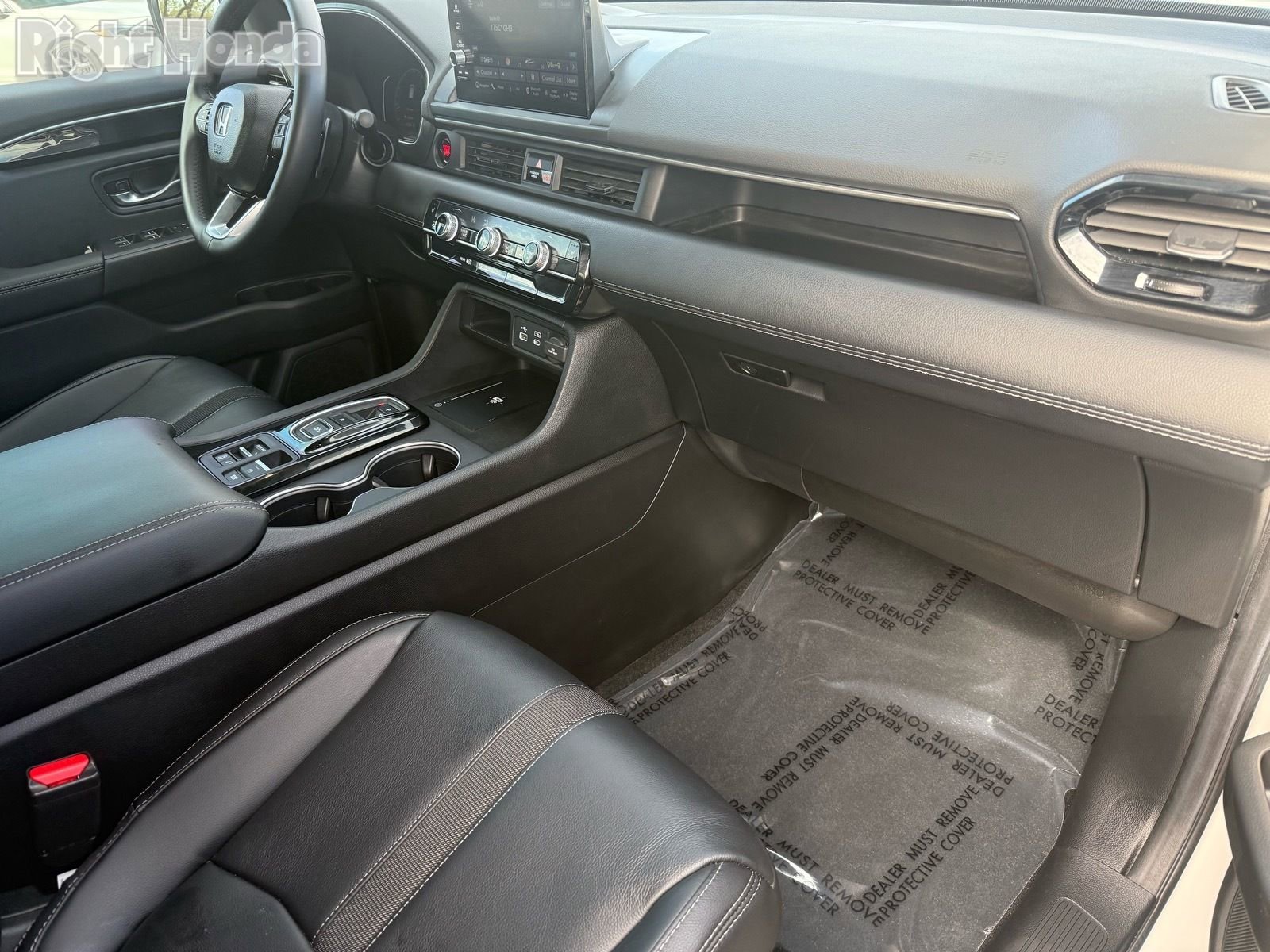 Certified 2025 Honda Pilot Touring image 29