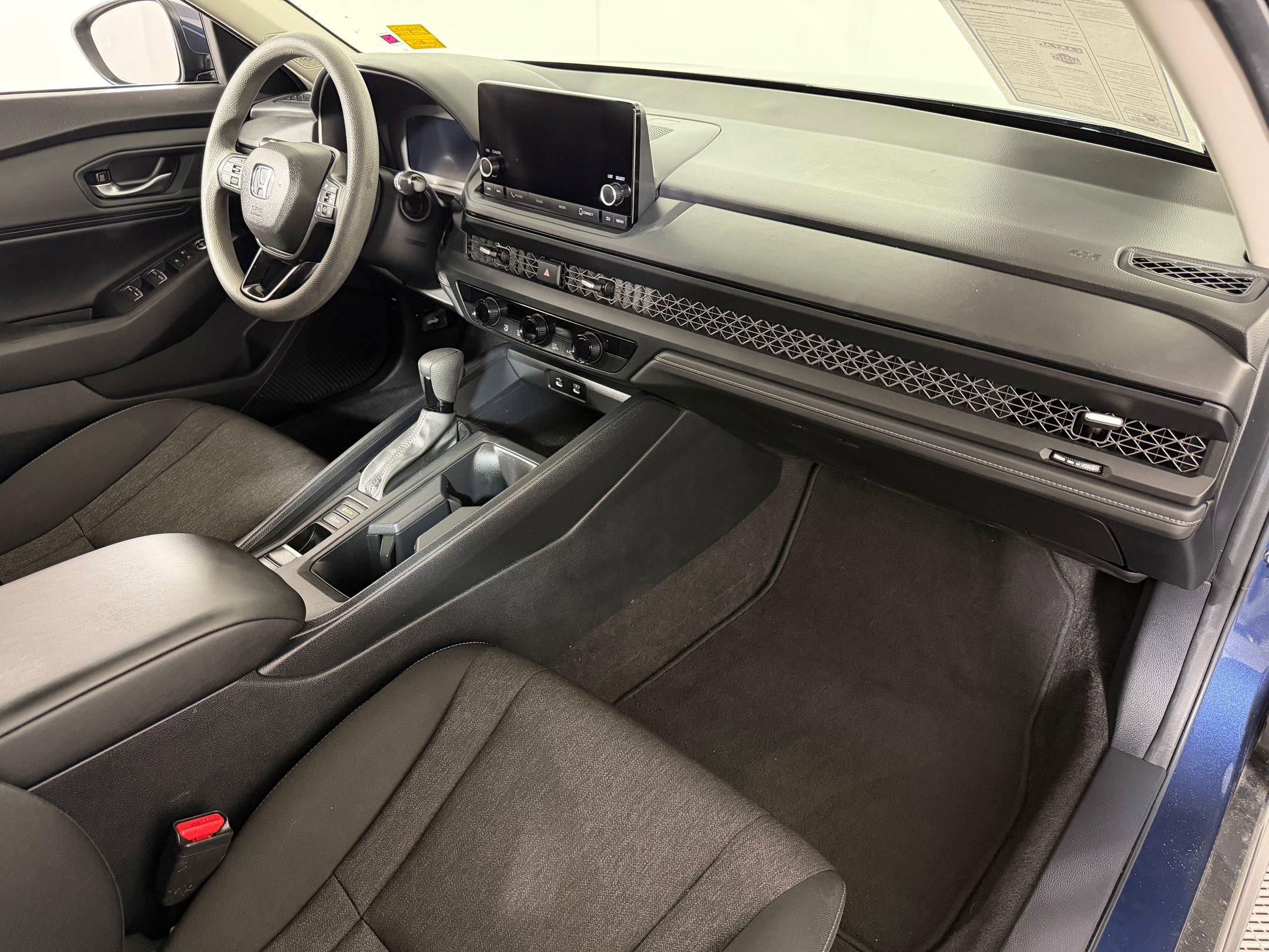 Certified 2024 Honda Accord EX image 25