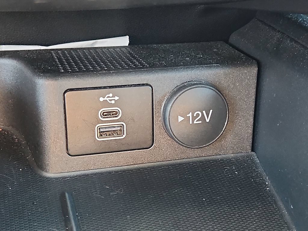 Used 2025 Ford Escape Active AWD/4WD image 25