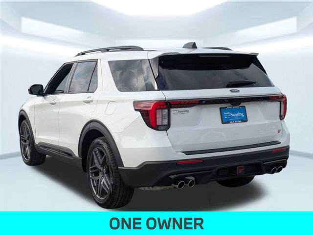 Used 2025 Ford Explorer ST image 3