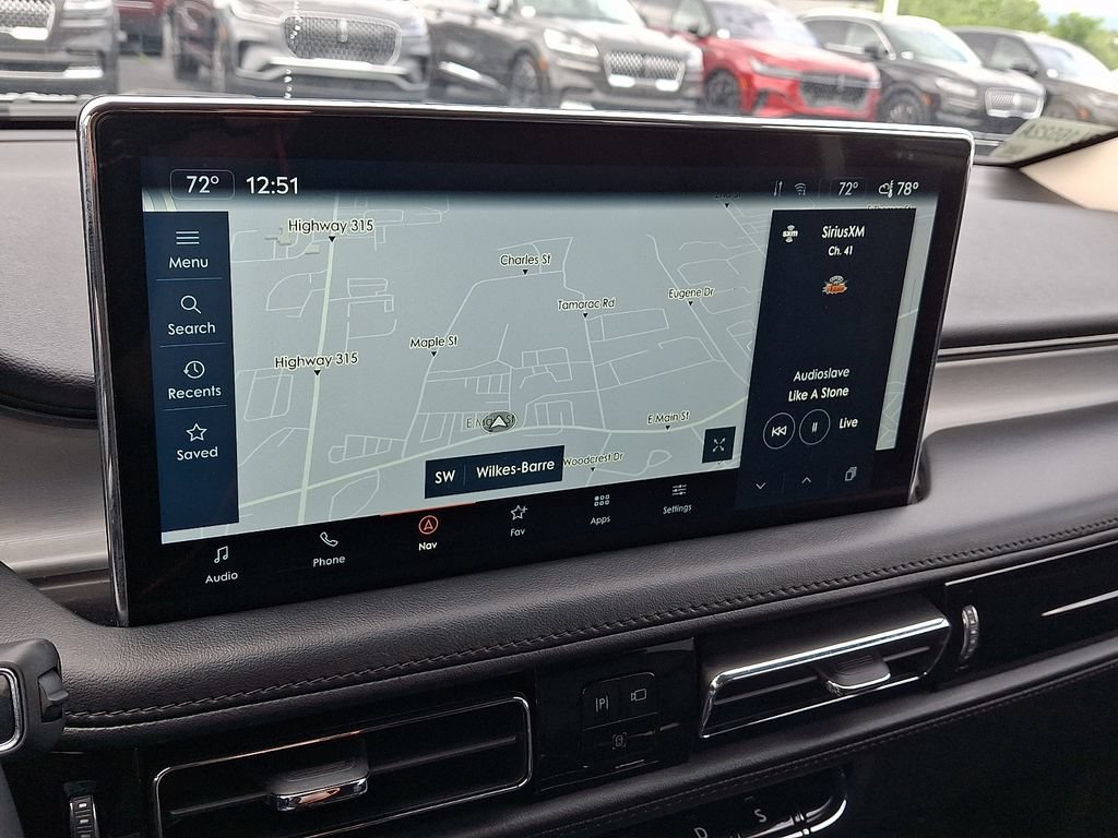 Certified 2023 Lincoln Nautilus AWD w/ Premium Package image 17