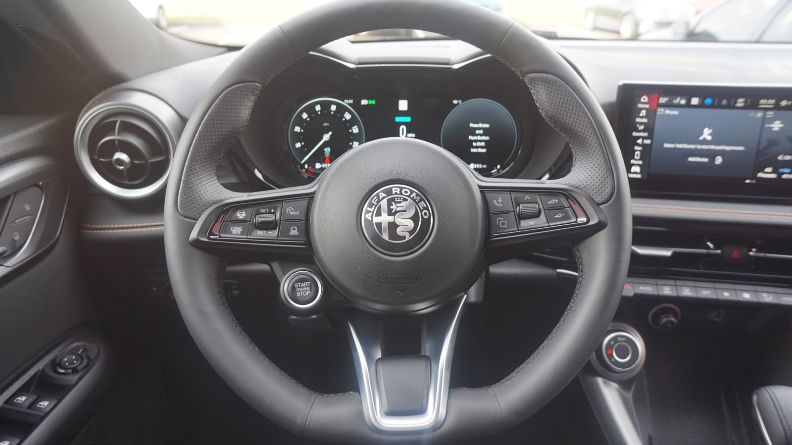 Used 2024 Alfa Romeo Tonale Ti w/ Active Assist Package image 17