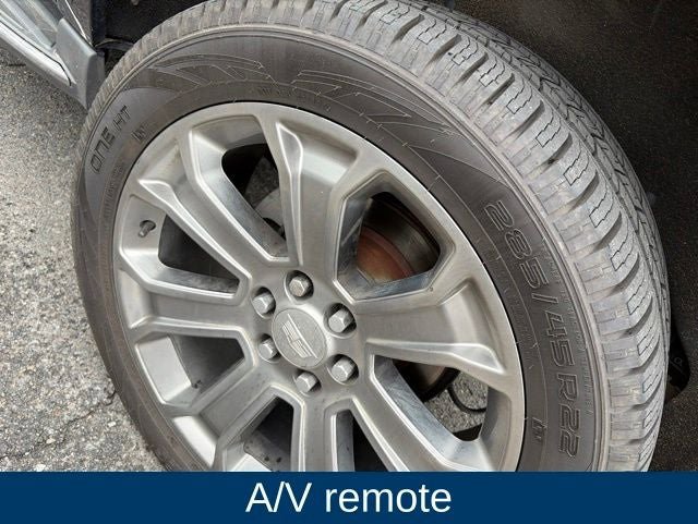 Used 2015 Cadillac Escalade ESV Premium AWD/4WD image 29