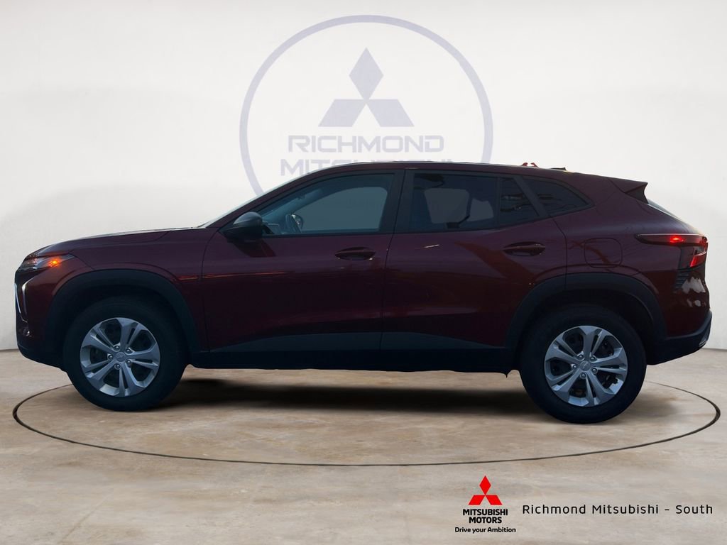 Used 2024 Chevrolet Trax LS image 6