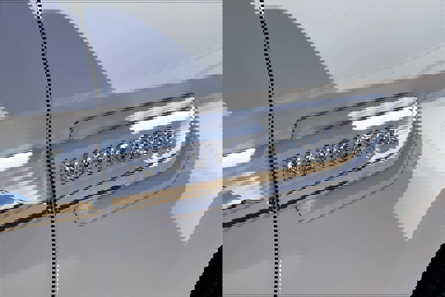 Used 2024 Lincoln Navigator Reserve image 10