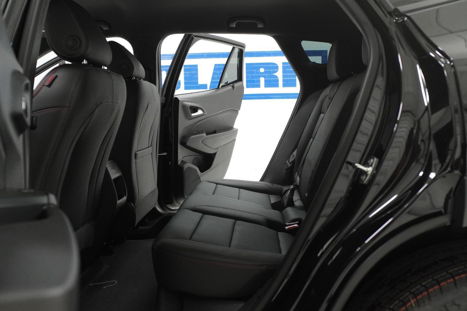 New 2026 Chevrolet Trax RS w/ Driver Confidence Package FWD image 32