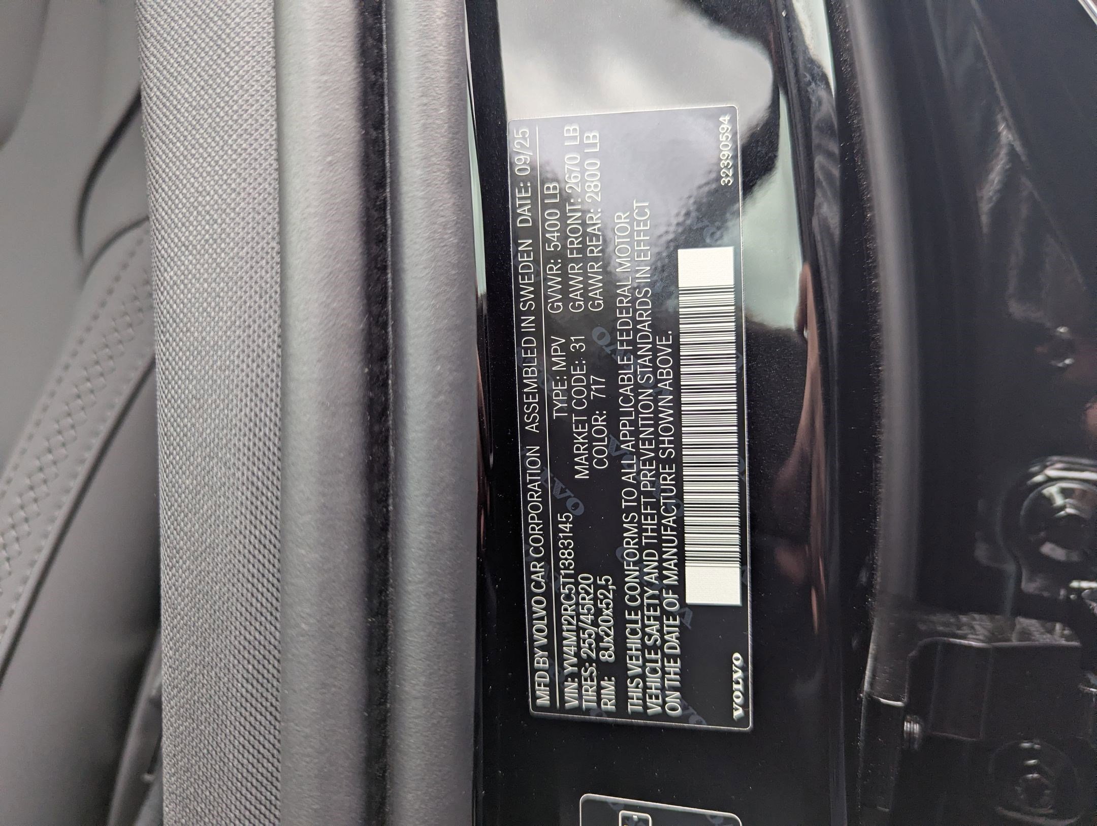 New 2026 Volvo XC60 B5 Plus w/ Protection Package Premier image 26