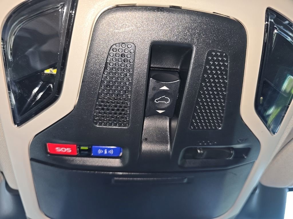 Used 2023 Subaru Outback Limited image 21