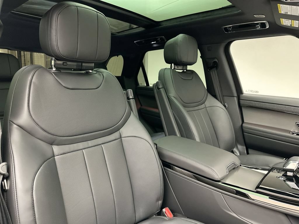 Certified 2025 Land Rover Range Rover Sport SE AWD/4WD image 11
