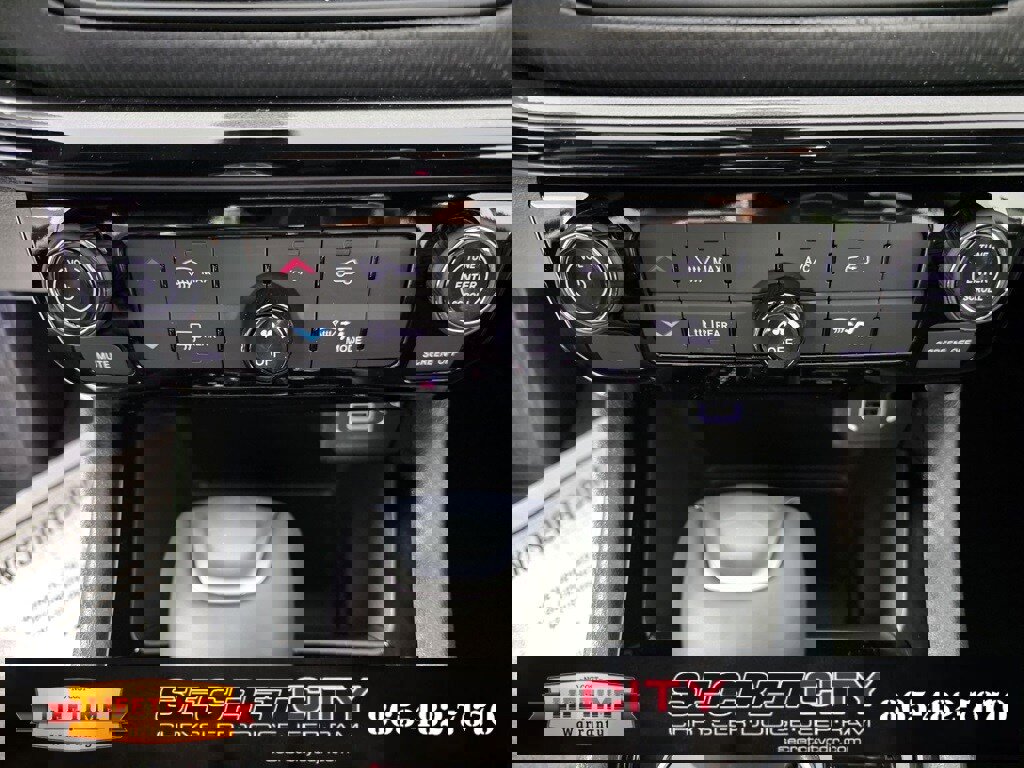 New 2026 Jeep Compass Latitude image 22