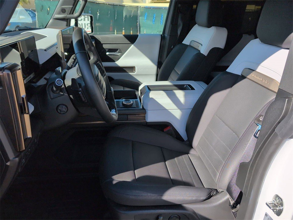 Certified 2025 GMC Hummer EV 2X image 17