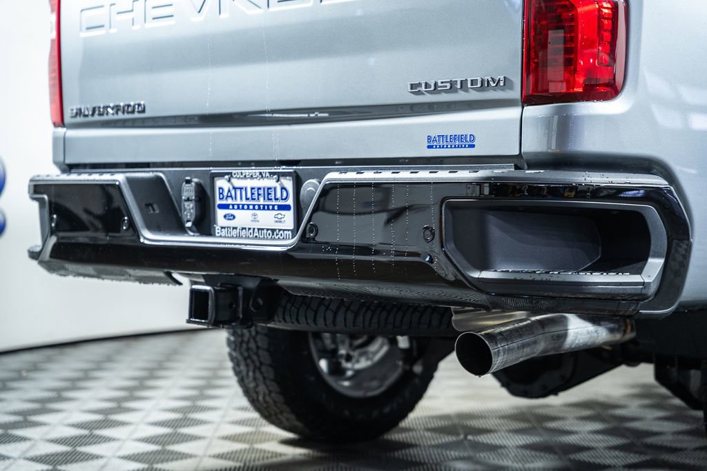 New 2026 Chevrolet Silverado 2500 Custom w/ Custom Value Package image 9