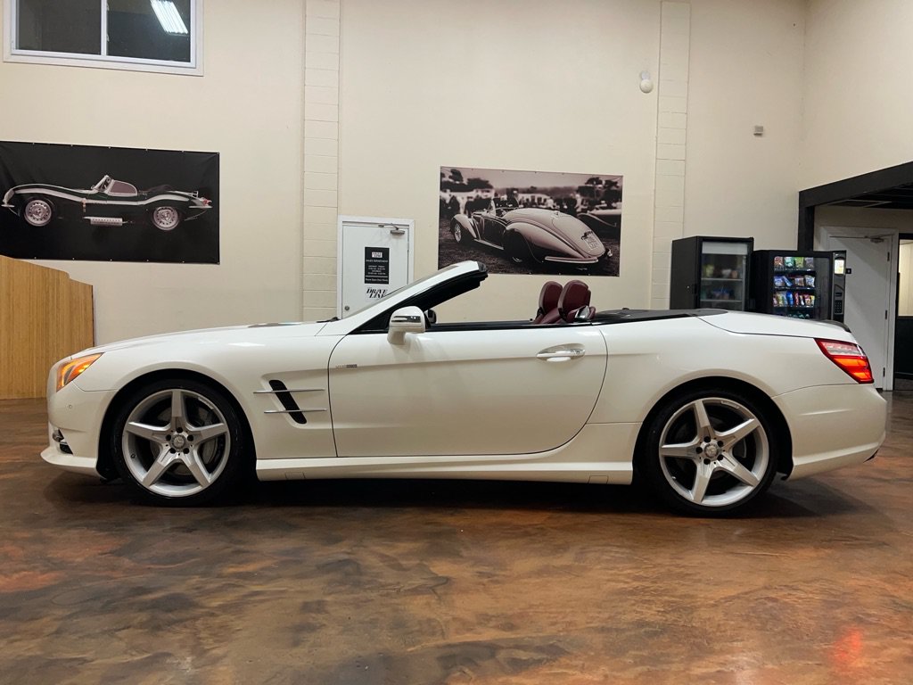Used 2013 Mercedes-Benz SL 550 w/ Premium Pkg image 16