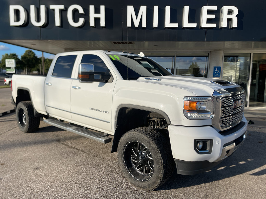 Used 2019 GMC Sierra 2500 Denali w/ Duramax Plus Package