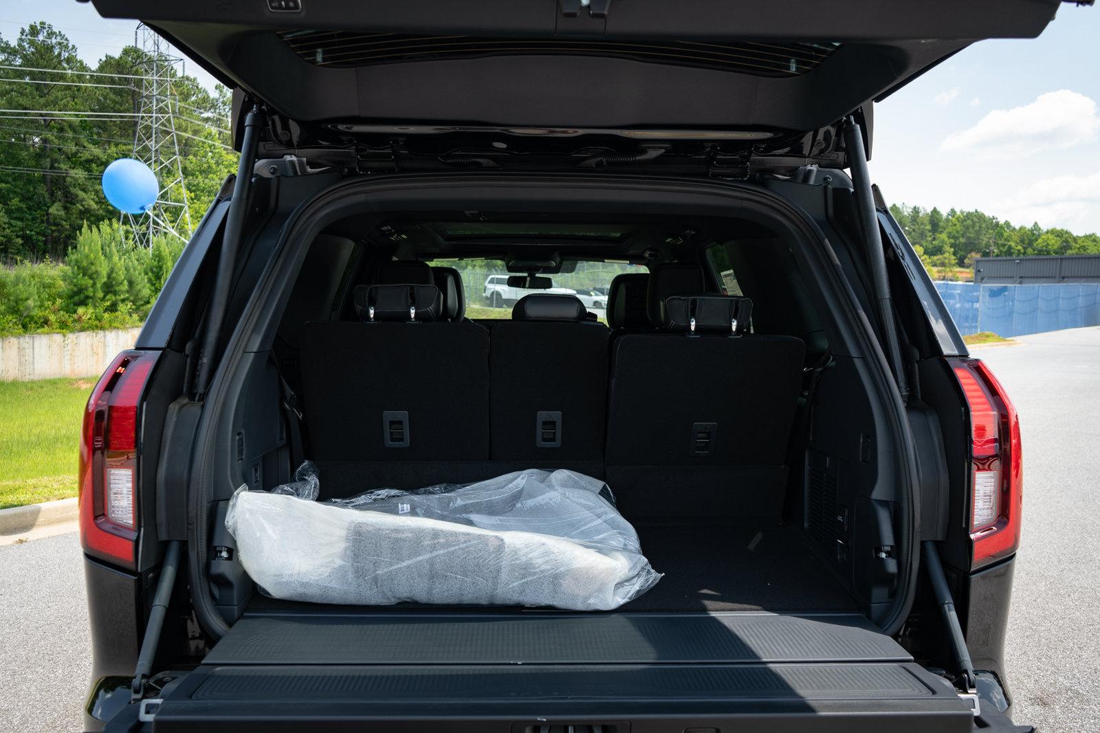 New 2026 Ford Expedition Platinum w/ Stealth Performance Package AWD/4WD image 16