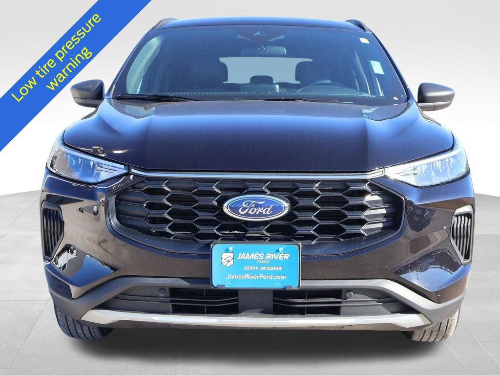 Certified 2025 Ford Escape ST-Line image 8