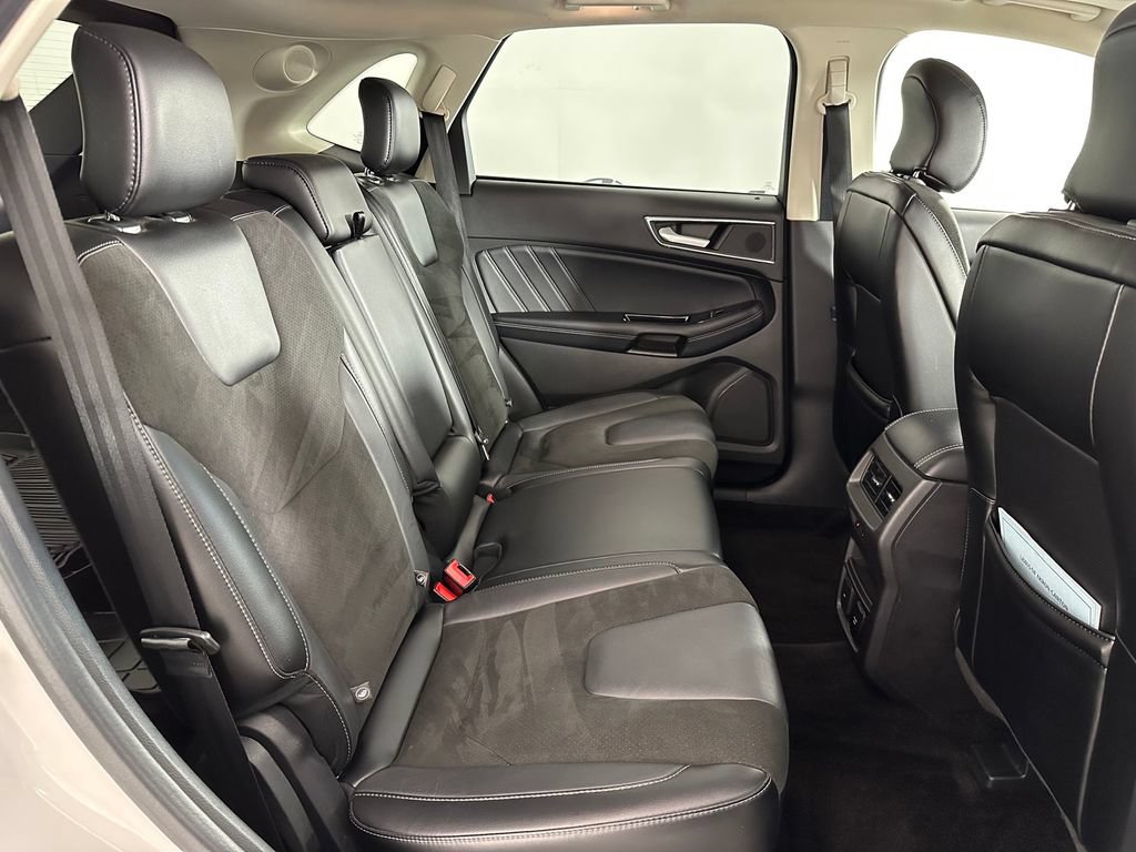 Used 2018 Ford Edge Sport w/ Equipment Group 401A AWD/4WD image 19