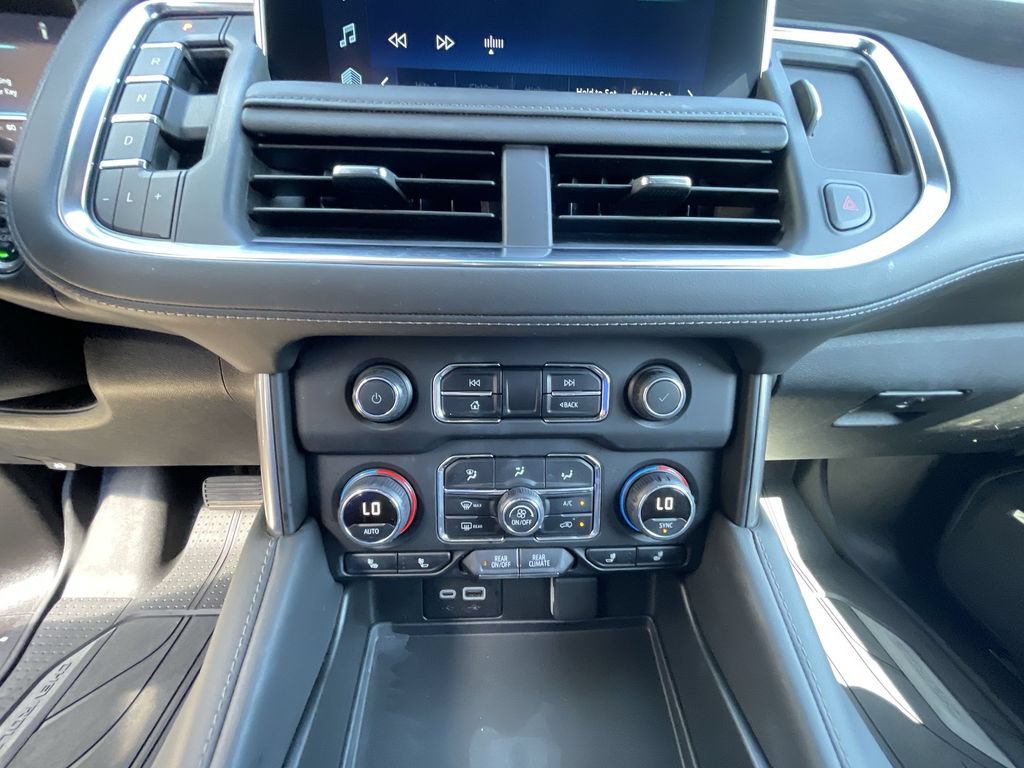 Used 2024 Chevrolet Tahoe Z71 w/ Luxury Package AWD/4WD image 36