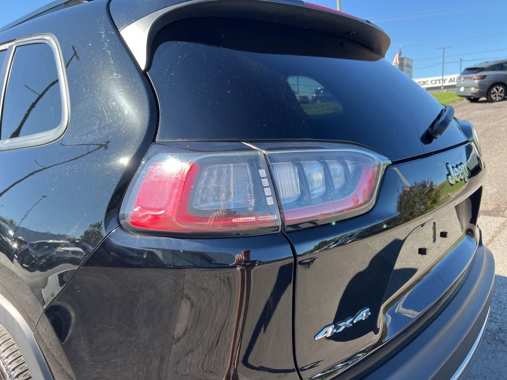 Used 2022 Jeep Cherokee Limited w/ Elite Package image 12