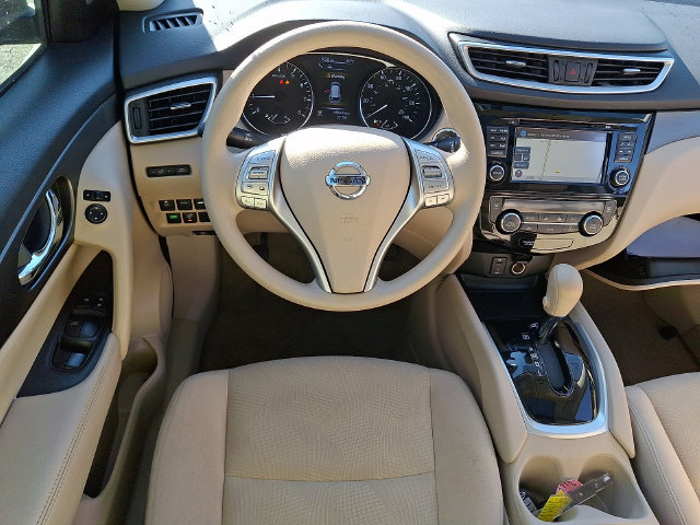 Used 2015 Nissan Rogue SV w/ SV Premium Package FWD image 10