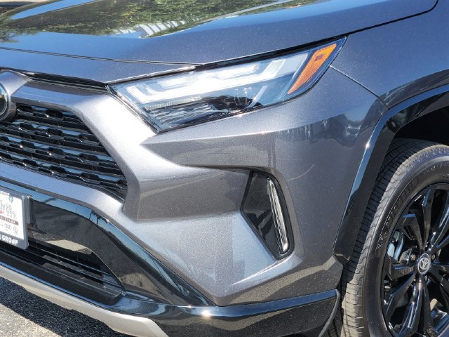 Certified 2025 Toyota RAV4 XSE AWD/4WD image 8
