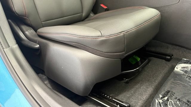 New 2026 Chevrolet Trax RS FWD image 20