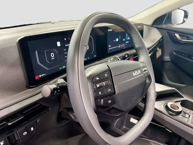 New 2025 Kia EV6 Wind image 9